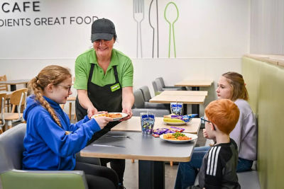 Kids eat.jpg